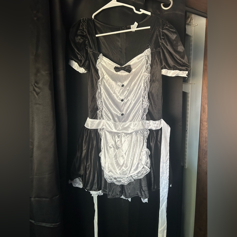 Maid costume